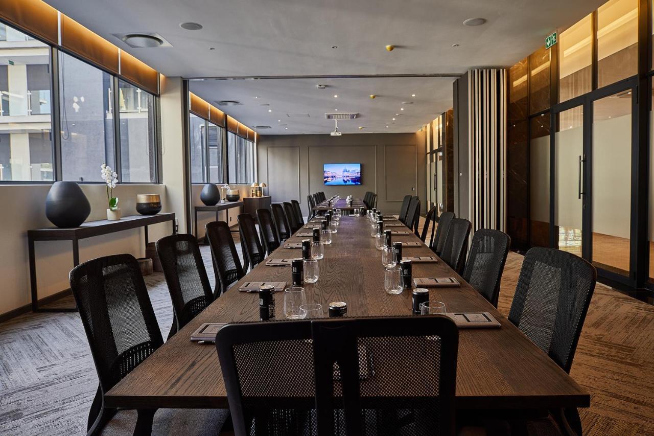The Catalyst Apartment Hotel By Newmark Йоханнесбург Экстерьер фото