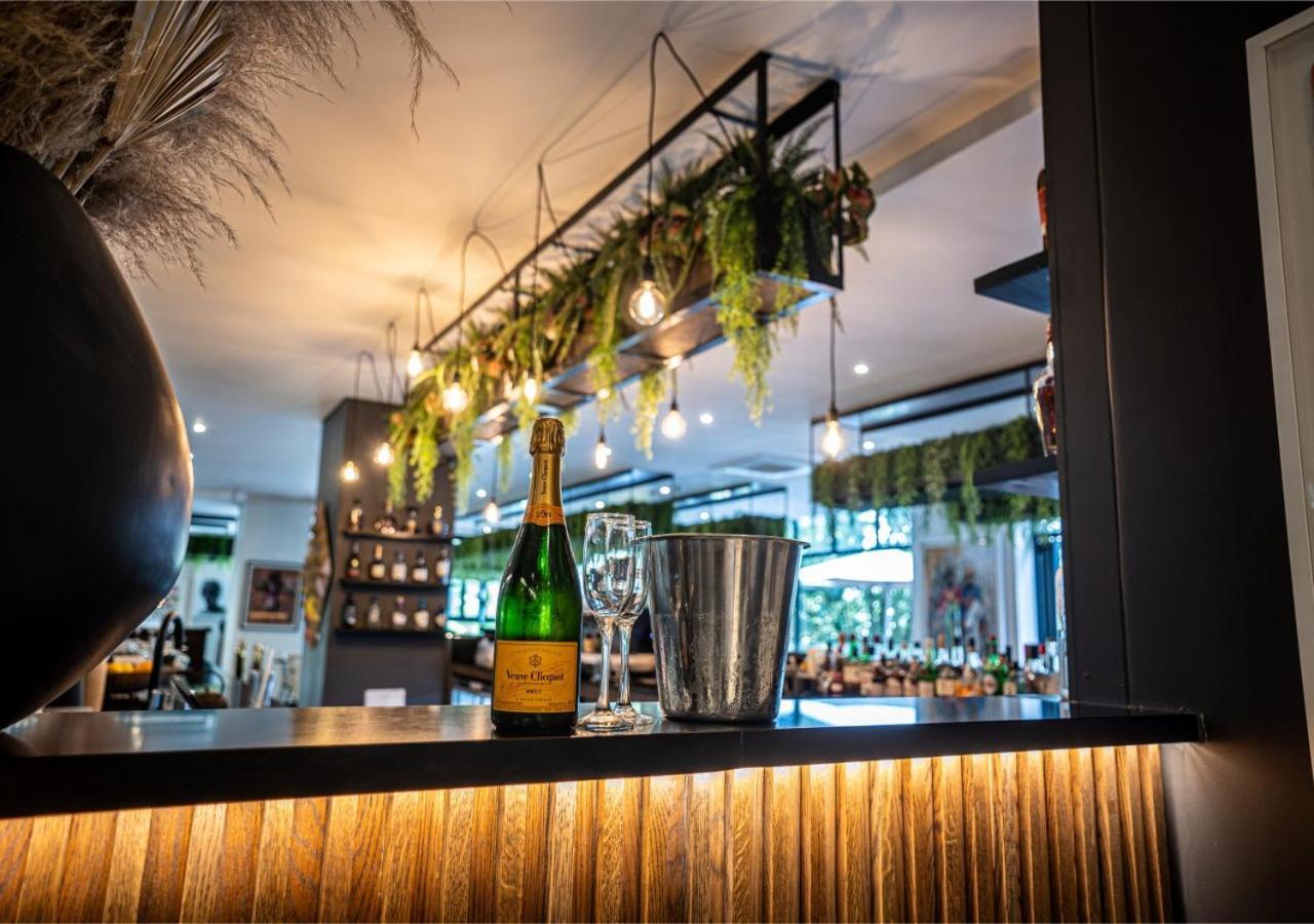 The Catalyst Apartment Hotel By Newmark Йоханнесбург Экстерьер фото